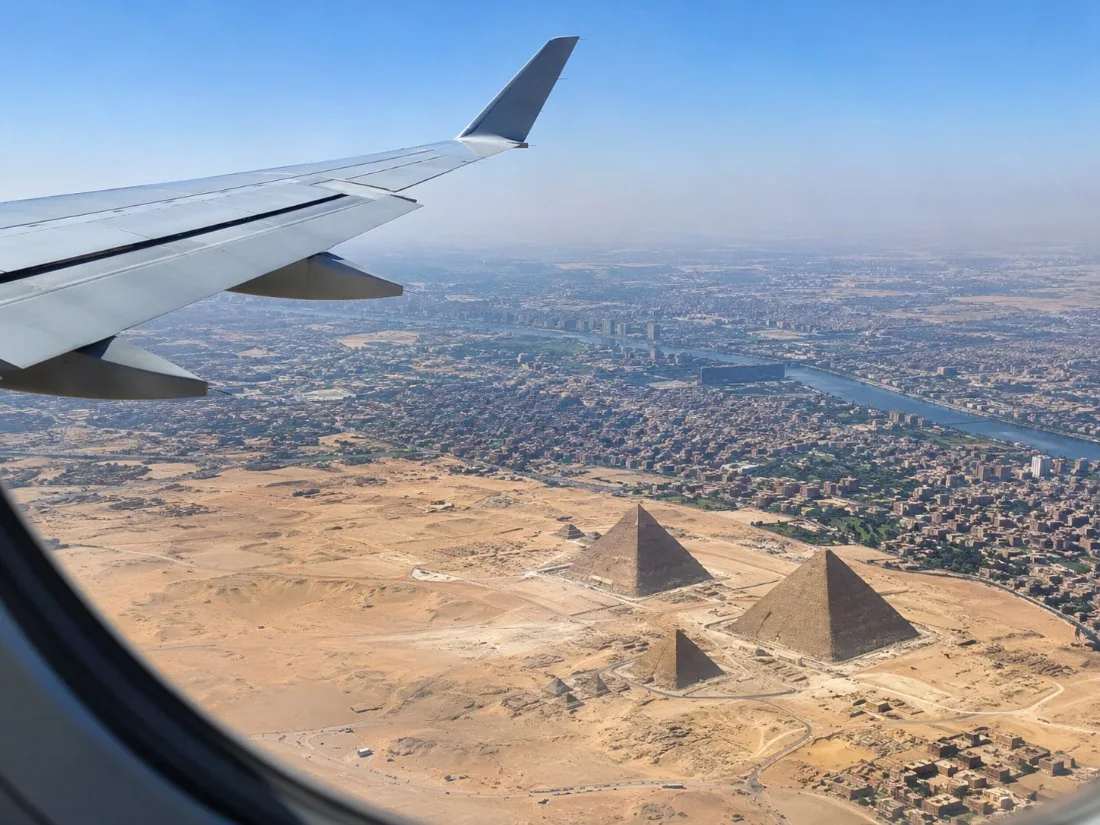 Cairo Day Trip by Flight from Hurghada: Pyramids, Sphinx & Museum